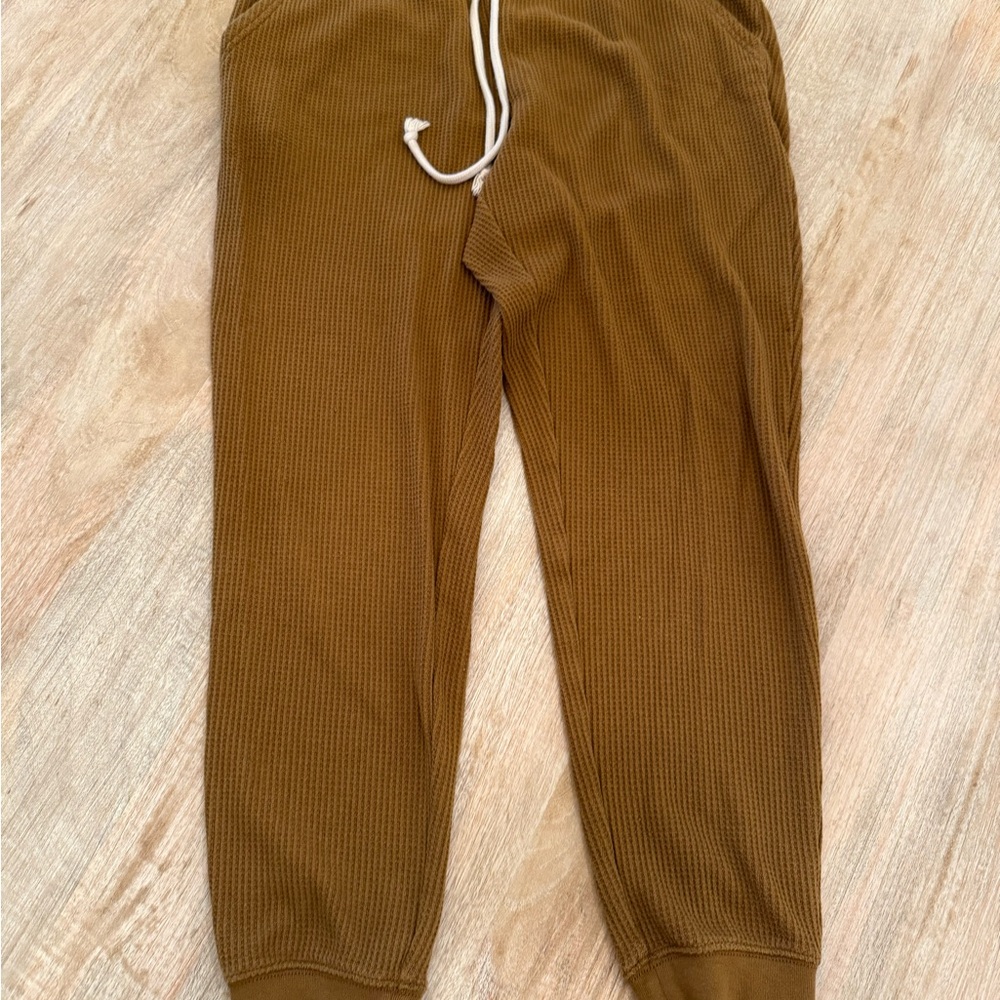 American Eagle joggers. Caramel Brown, size Large